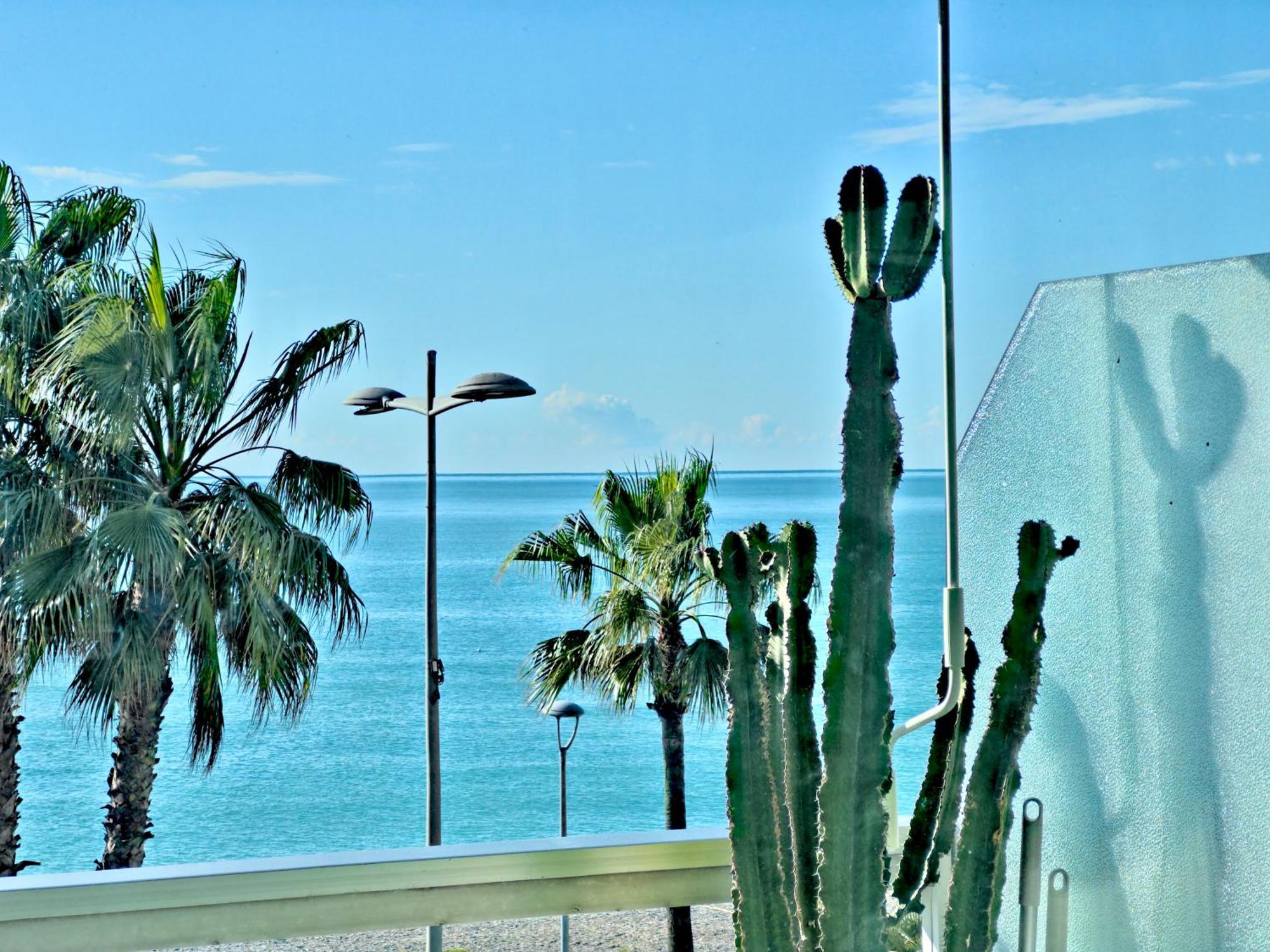 Panoramic Sea View Studio 24H Checkin Cagnes-sur-Mer Buitenkant foto